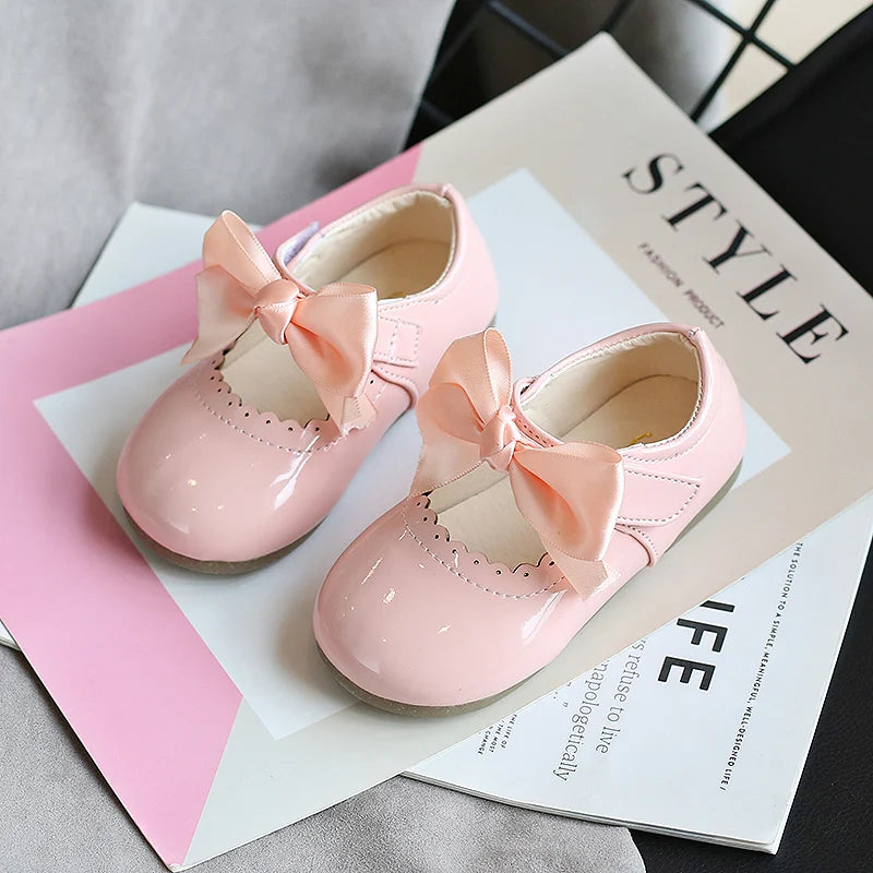 Spring Autumn Baby Girls Shoes Cute Bow Patent Leather Princess Shoes Solid Color Kids Gilrs Dancing Shoes First Walkers